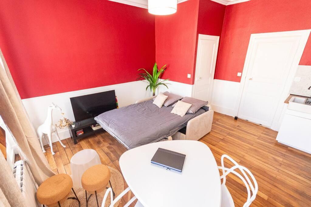 Immeuble L'Aristocrate - L'Epicurien- Bd Carnot Apartment อองเชร์ ภายนอก รูปภาพ